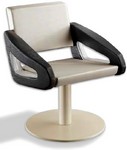 poltroncina per parrcucchire donna con braccioli AT1336