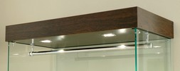 barra appenderia in vetrinetta con luci