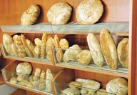 madie per pane con ripiani inclinati per baguette e filoni