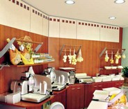 scaffali retro banco per salumeria