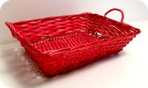 cesta rettangolare colore rosso con maniglie per confezioni pasquali AT02973R