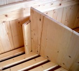 madia in legno con cassetto raccogli briciole