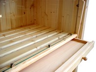 madia in legno con cassetto raccogli briciole