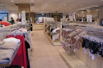 scaffali metallici gondola per articoli abbigliamento intimo e calze
