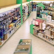 arredamento centro commerciale con libreria