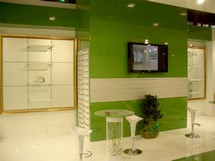 arredo per negozi parafarmacia