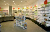arredamenti per negozi parafarmacia e farmacie
