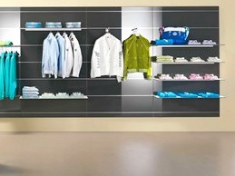 arredamenti per negozi maglieria camiceria abbigliamento sportivo
