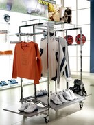 espositore gondola con ruote