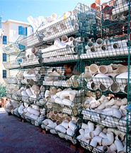 contenitori in filo per materiali edili all'esterno
