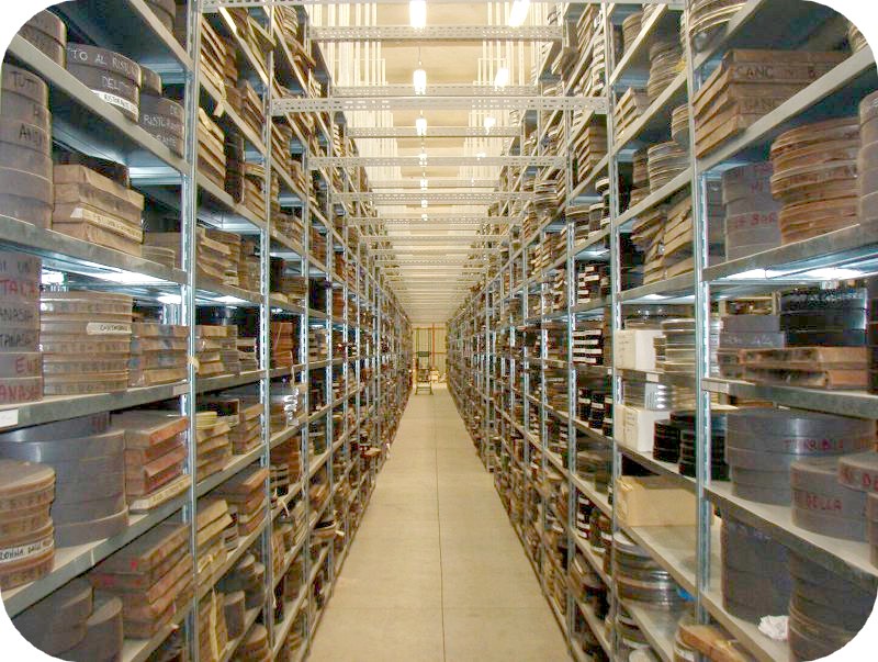 scaffalature metallo scaffali gancio magazzino archivio